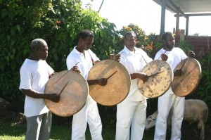 les-tambouyes-tous-creoles (Small)